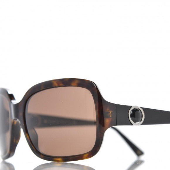 Chanel Rotating C's Sunglasses. - Picture 4 of 16